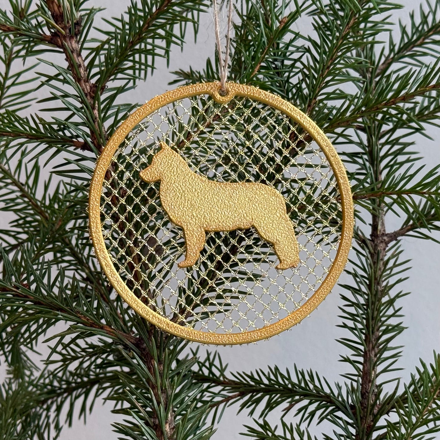 Valkoinenpaimenkoira-ornamentti